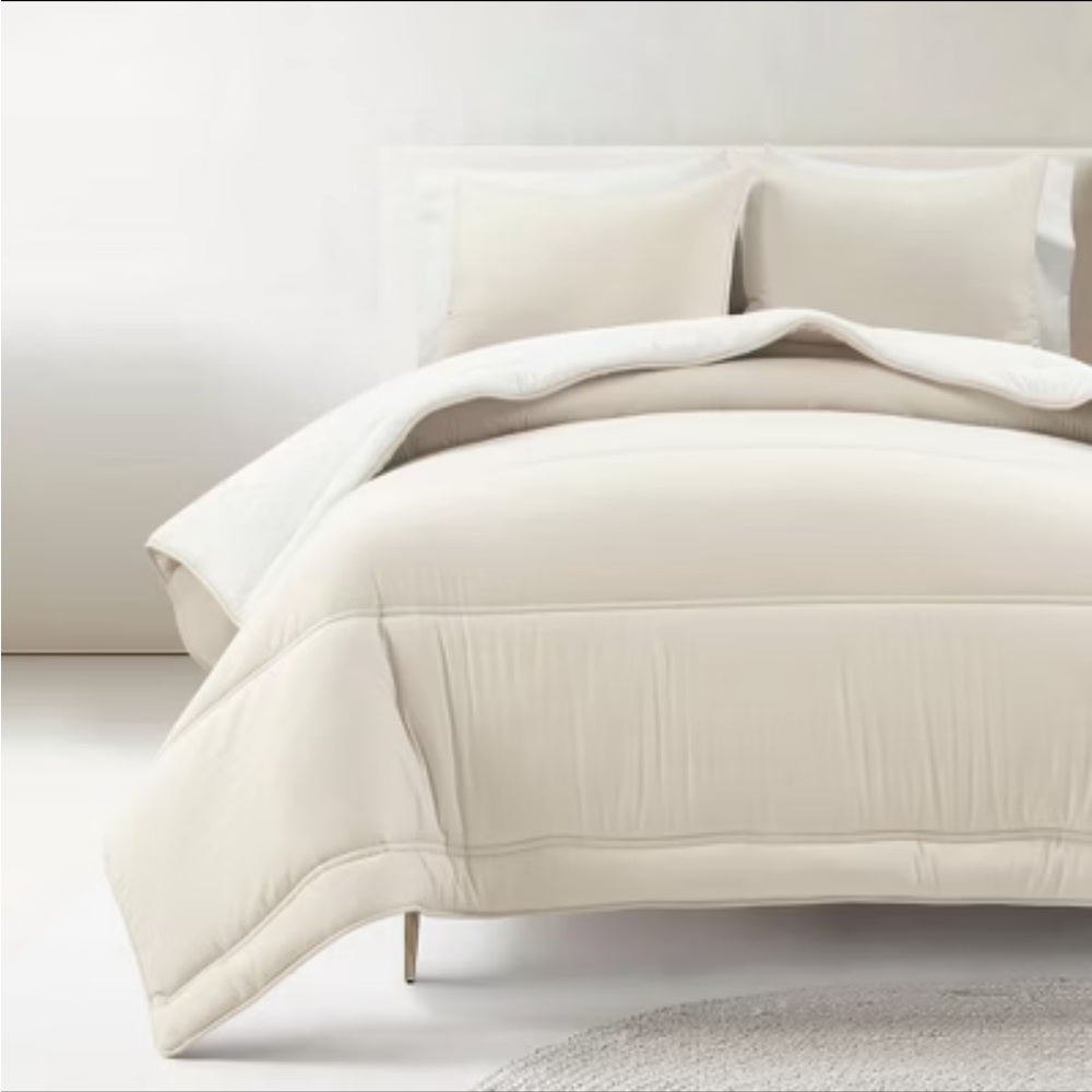 Full/Queen Comforter Set
